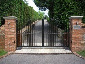 electric gate installation Petersfield